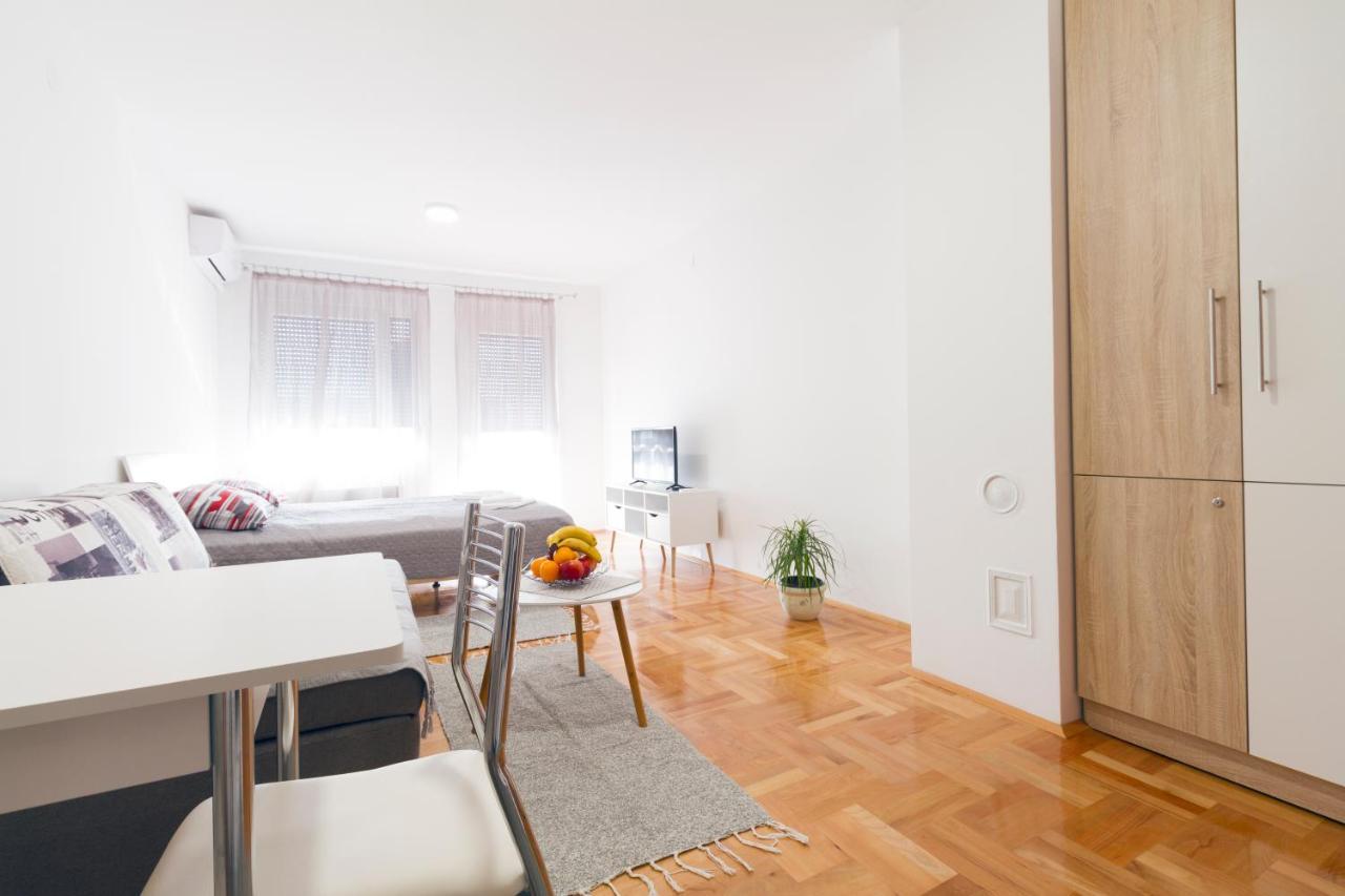 Tea Studio Apartments Ni Екстериор снимка